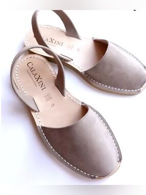 CalaXini Women's Taupe Leather Slingback Sandals Euro Size 37